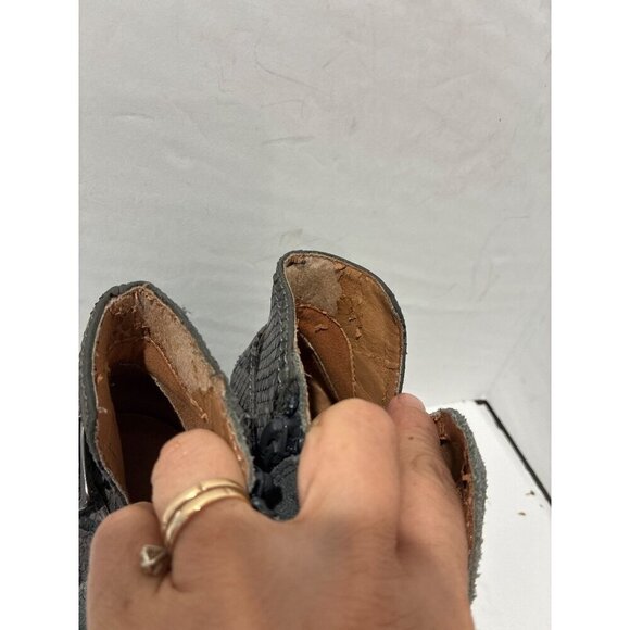 Vionic Naomi booties women’s Gray Suede Snake Print Ankle heels Buckle 8.5 - Picture 6 of 7